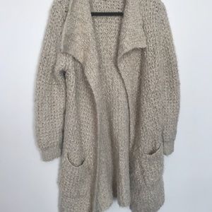 BB Dakota Open-Front Cardigan in cream taupe